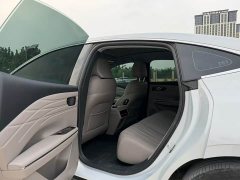 Geely Galaxy Xingyao 8 130km EM-i Premium Edition - ფოტო 9