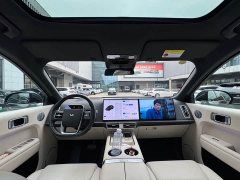 Li Auto L9 Ultra - ფოტო 17