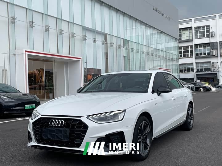 Audi A4L 40 TFSI Luxury Dynamic - ავტომობილი ჩინეთიდან