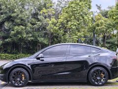 Tesla Model Y Standard Range RWD - ფოტო 4