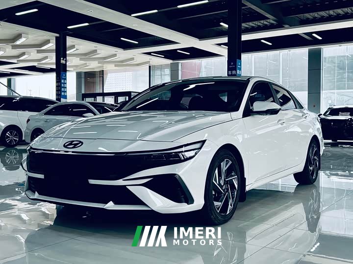 Hyundai Elantra 2023 1.5L CVT Luxury - car from China