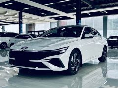 Hyundai Elantra 2023 1.5L CVT Luxury - photo 1