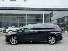 Toyota Sienna 2.5L Hybrid Premium - ფოტო 3