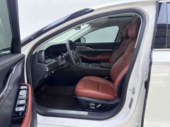 Lincoln Z 2.0T Premier - ფოტო 8