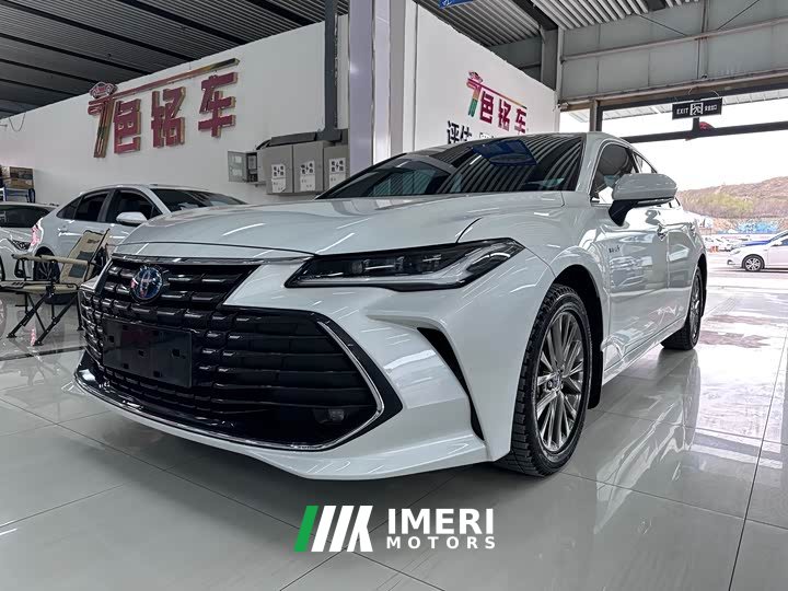 Toyota Avalon Hybrid 2.5L Luxury
