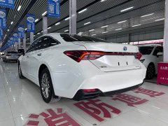 Toyota Avalon Hybrid 2.5L Luxury - ფოტო 4
