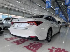 Toyota Avalon Hybrid 2.5L Luxury - ფოტო 6