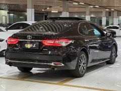 Toyota Camry 2.5Q Premier - ფოტო 18
