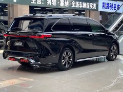 Toyota Gravia 2.5L Hybrid Luxury - ფოტო 19