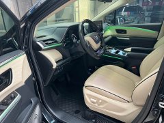 Toyota Gravia 2.5L Hybrid Luxury - ფოტო 4