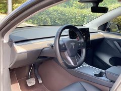 Tesla Model Y Long Range All-Wheel Drive - ფოტო 9