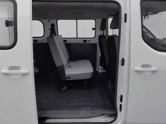 Wuling Yangguang 2024 300km Comfort Passenger Van 75kW - ფოტო 15