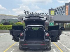 Tesla Model Y 2023 Rear-Wheel Drive - ფოტო 18