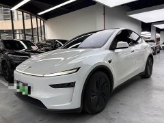 Tesla Model Y Rear-Wheel Drive - ფოტო 1