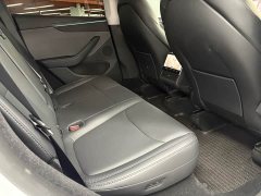Tesla Model Y Rear-Wheel Drive - ფოტო 11