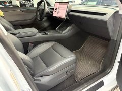 Tesla Model Y Rear-Wheel Drive - ფოტო 12