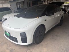 Li Auto i6 Two-Wheel Drive Standard - ფოტო 1