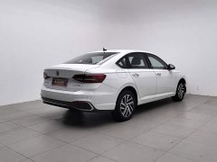 Volkswagen Lavida 1.5L Automatic Five Million Edition - ფოტო 2