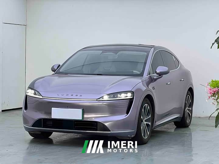 Luxeed Zhiji R7 Pure Electric 667km Pro