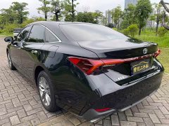 Toyota Avalon Hybrid 2.5L Luxury - ფოტო 12