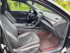 Toyota Avalon Hybrid 2.5L Luxury - ფოტო 16