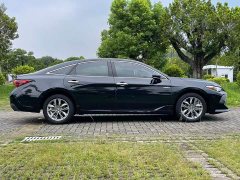Toyota Avalon Hybrid 2.5L Luxury - ფოტო 4