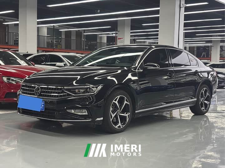 Volkswagen Magotan Zhongxiang 330TSI DSG Luxury