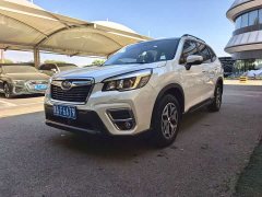 Subaru Forester 2.0i Premium - ფოტო 1