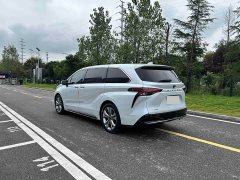 Toyota Sienna 2021 2.5L Hybrid Premium Edition - photo 18