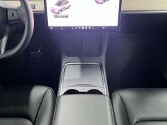 Tesla Model Y Rear-Wheel Drive - ფოტო 12