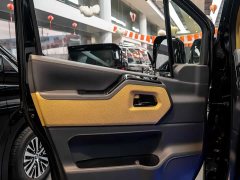 Toyota HIACE 3.5L Automatic - ფოტო 11