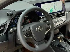 Lexus ES 200 Excellence Edition - ფოტო 3