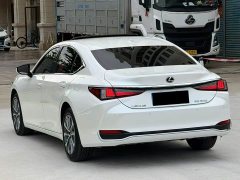 Lexus ES 200 Excellence Edition - ფოტო 8
