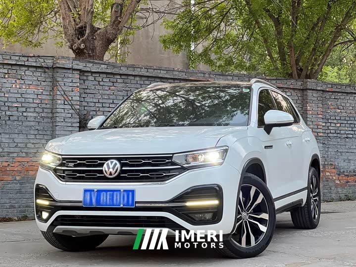 Volkswagen Taos 380TSI AWD R-Line Smart Connected Edition