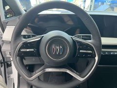 Buick GL8 Luxurious Edition Premium Trim - ფოტო 5