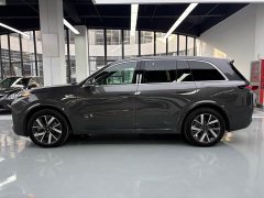 Li Auto L8 2023 Pro - ფოტო 18