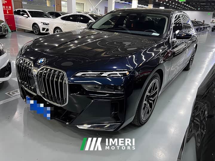 BMW 7 Series 2023 735Li M Sport Package - ავტომობილი ჩინეთიდან