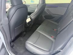 Tesla Model Y Rear-Wheel Drive - ფოტო 11