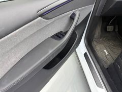 Tesla Model Y Rear-Wheel Drive - ფოტო 5
