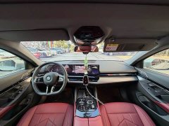 BMW 5 Series 525Li M Sport Package - ფოტო 4