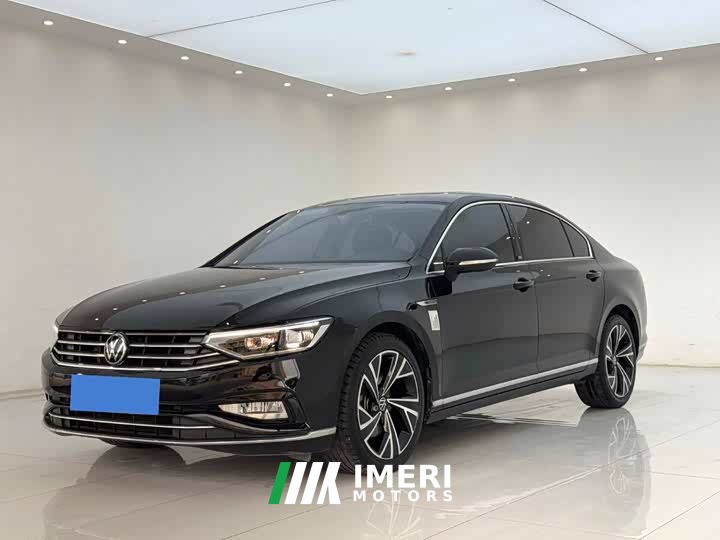Volkswagen Magotan 330TSI DSG 30th Anniversary Edition - ავტომობილი ჩინეთიდან