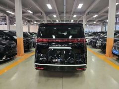 Denza D9 Gen 2 EV RWD Flash Charge Luxury Edition - ფოტო 9