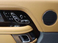 Land Rover Range Rover 2020 3.0L V6 Heritage Extended Wheelbase - ფოტო 19