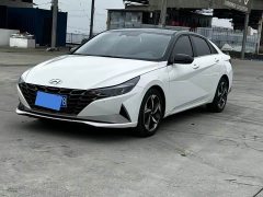 Hyundai Elantra 1.5L CVT Luxury - ფოტო 1