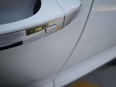 Volkswagen Touareg 300TSI Two-Wheel Drive Crescent Edition - ფოტო 11