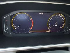 Volkswagen Touareg 300TSI Two-Wheel Drive Crescent Edition - ფოტო 17
