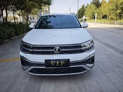 Volkswagen Touareg 300TSI Two-Wheel Drive Crescent Edition - ფოტო 2