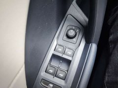 Volkswagen Touareg 300TSI Two-Wheel Drive Crescent Edition - ფოტო 20