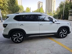Volkswagen Touareg 300TSI Two-Wheel Drive Crescent Edition - ფოტო 7