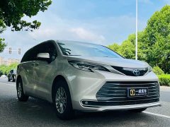 Toyota Sienna 2021 2.5L Hybrid Premium Edition - ფოტო 2